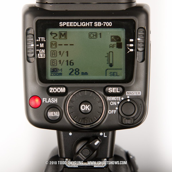 Comparison Review of the Nikon SB700 Speedlight